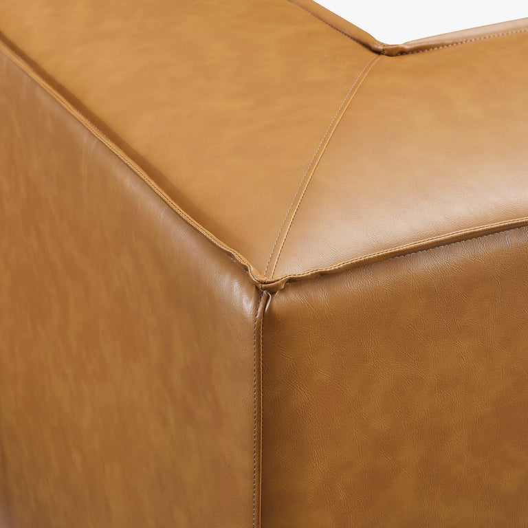 RESTORE SOFAS AND ARMCHAIRS | LIVING ROOM | DETAIL