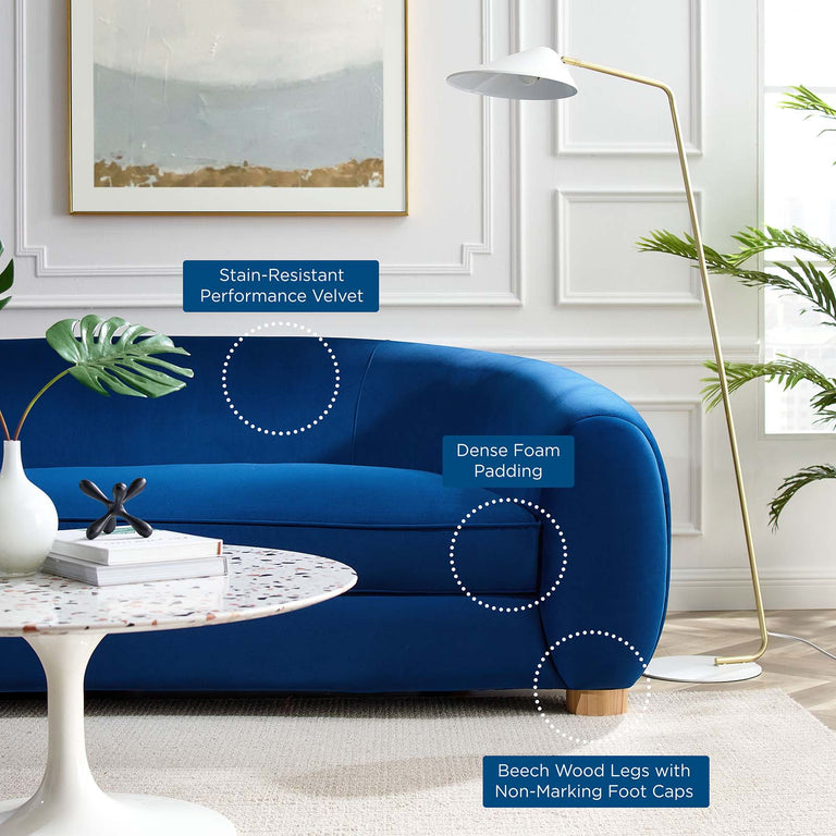 ABUNDANT SOFAS AND ARMCHAIRS | LIVING ROOM