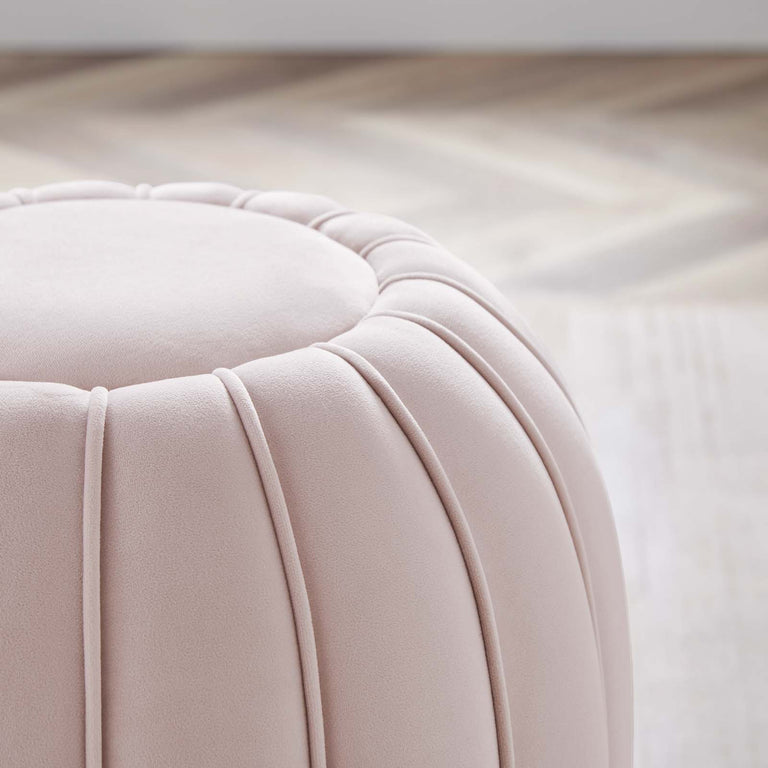 CELEBRATE SOFAS AND ARMCHAIRS | LIVING ROOM
