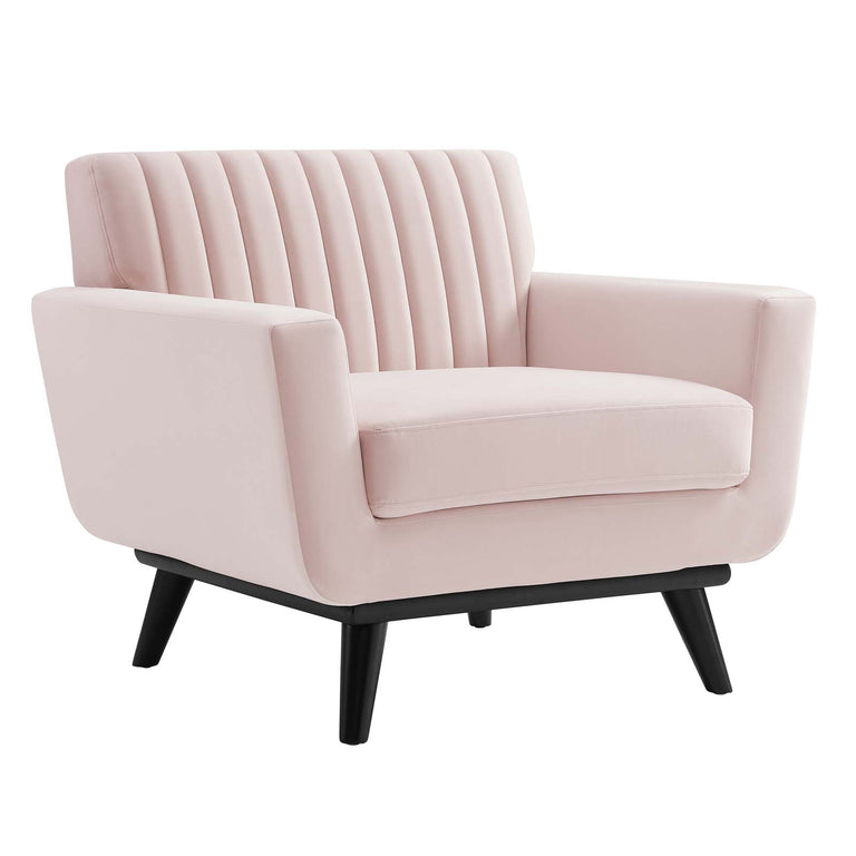 ENGAGE SOFAS AND ARMCHAIRS | LIVING ROOM