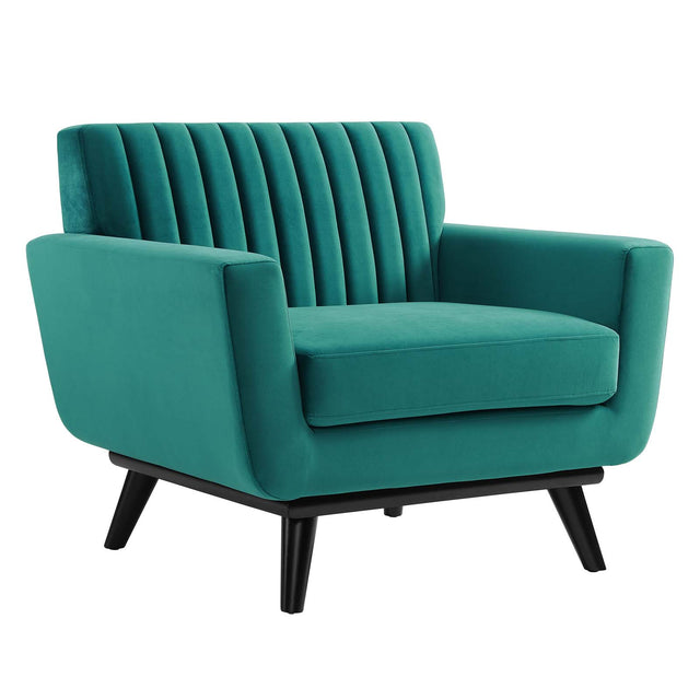ENGAGE SOFAS AND ARMCHAIRS | LIVING ROOM