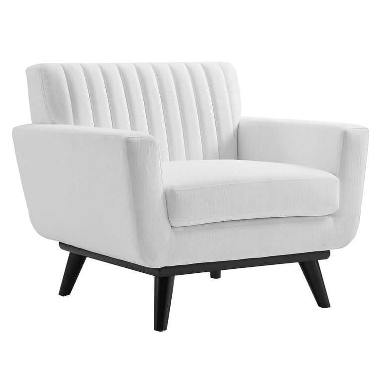 ENGAGE SOFAS AND ARMCHAIRS | LIVING ROOM