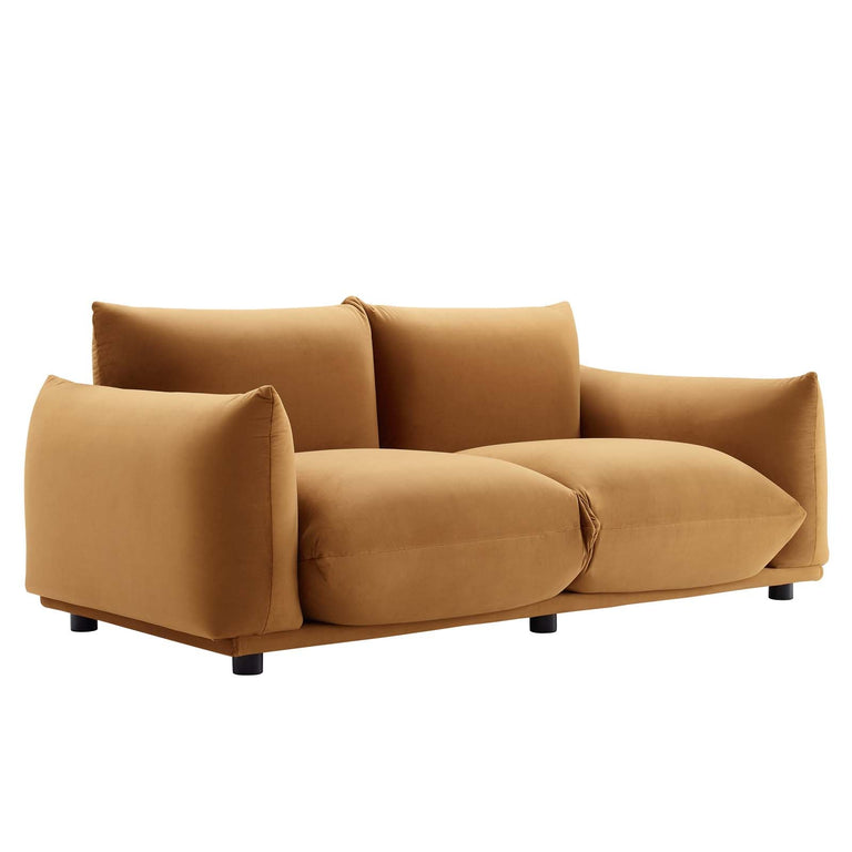 COPIOUS SOFAS AND ARMCHAIRS | LIVING ROOM