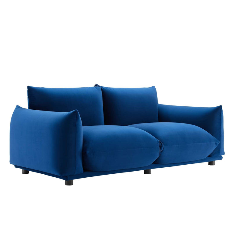 COPIOUS SOFAS AND ARMCHAIRS | LIVING ROOM