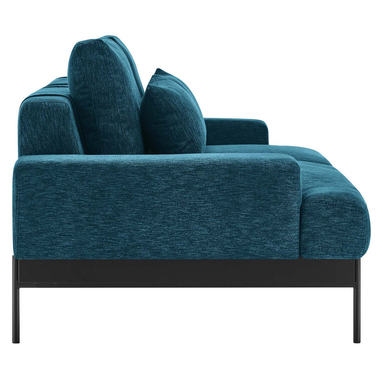 PROXIMITY SOFAS AND ARMCHAIRS | LIVING ROOM