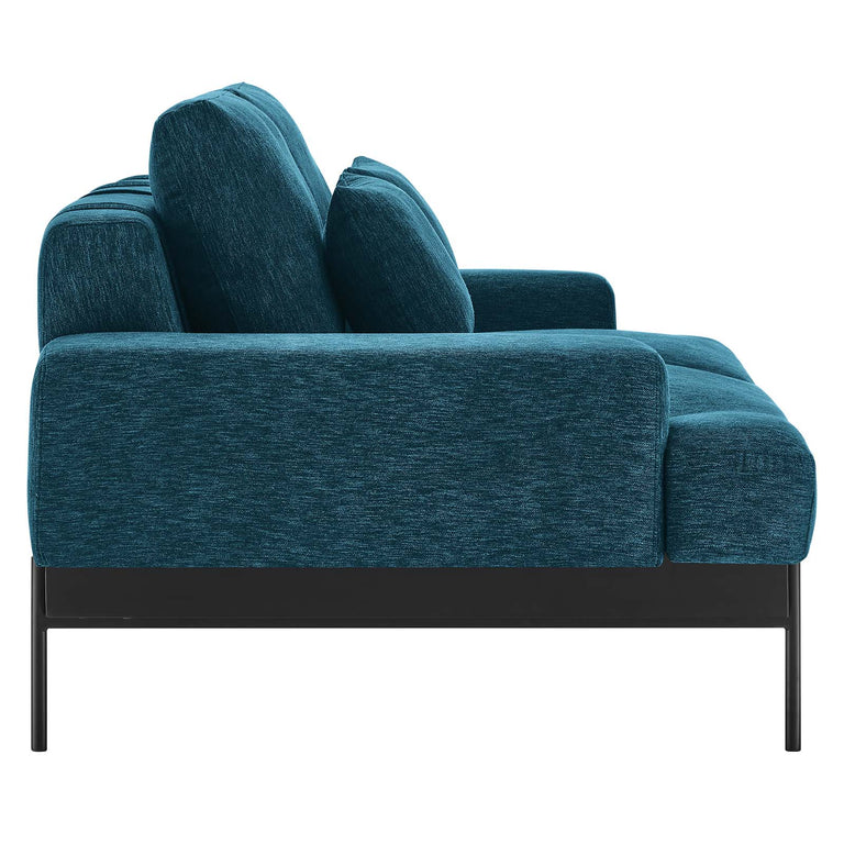 PROXIMITY SOFAS AND ARMCHAIRS | LIVING ROOM