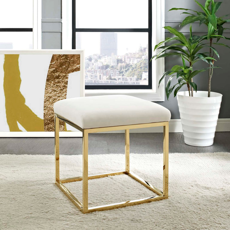 ANTICIPATE SOFAS AND ARMCHAIRS | LIVING ROOM