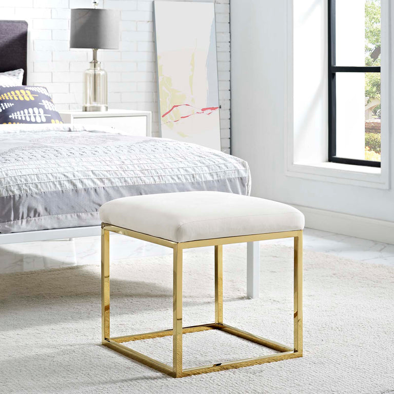 ANTICIPATE SOFAS AND ARMCHAIRS | LIVING ROOM