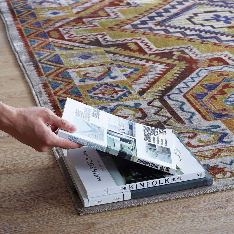 FLORITA DISTRESSED SOUTHWESTERN AZTEC | AREA RUG