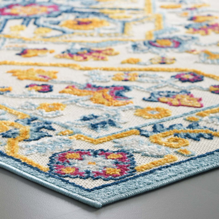REFLECT FREESIA DISTRESSED FLORAL PERSIAN MEDALLION | AREA RUG