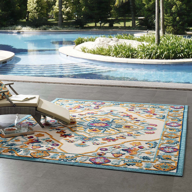 REFLECT FREESIA DISTRESSED FLORAL PERSIAN MEDALLION | AREA RUG