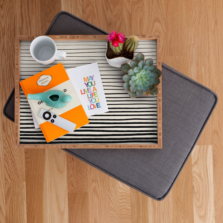 BLACK HORIZONTAL LINES RECTANGULAR TRAY