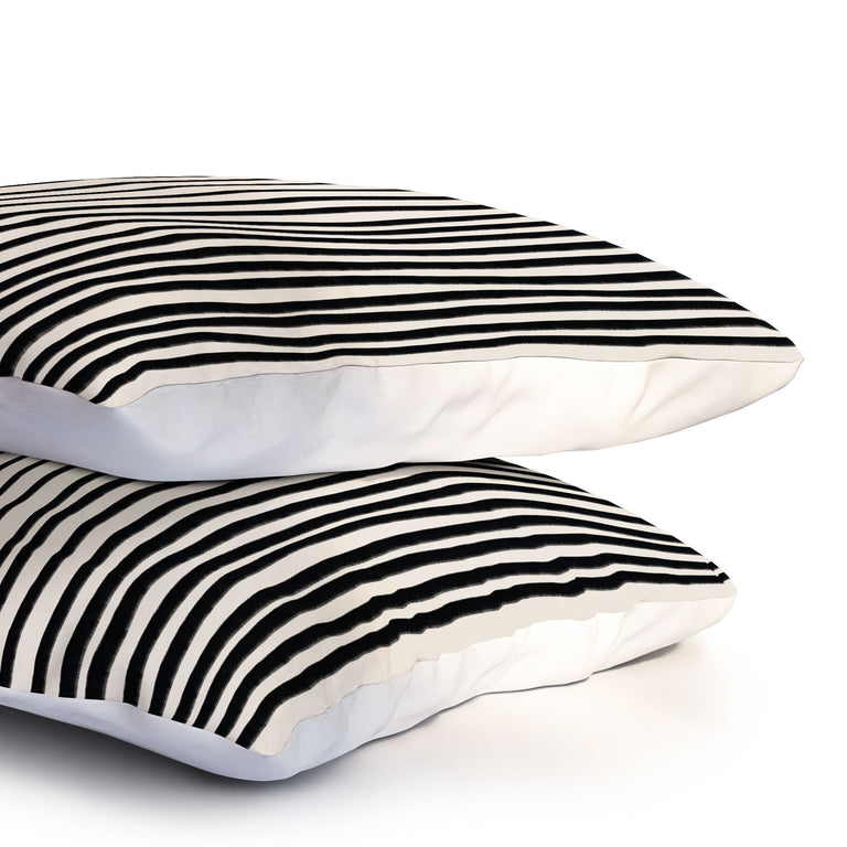 BLACK VERTICAL LINES PILLOW SHAMS