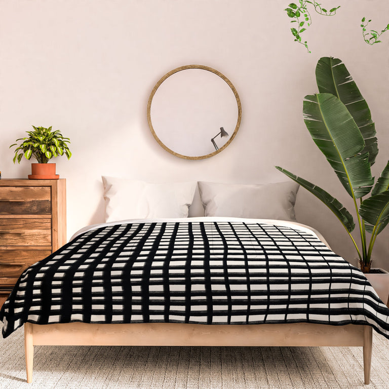 HAND DRAWN GRID DUVET / COMFORTER