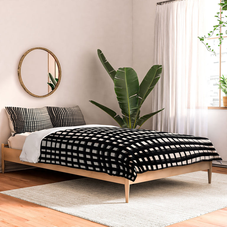 HAND DRAWN GRID DUVET / COMFORTER