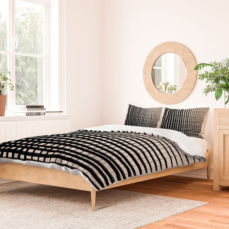 HAND DRAWN GRID DUVET / COMFORTER