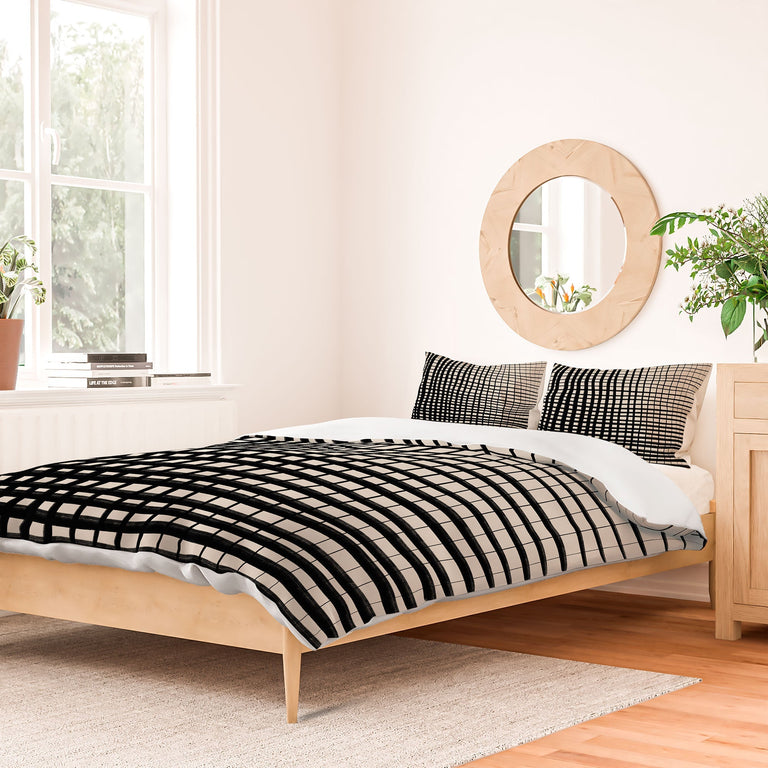 HAND DRAWN GRID DUVET / COMFORTER