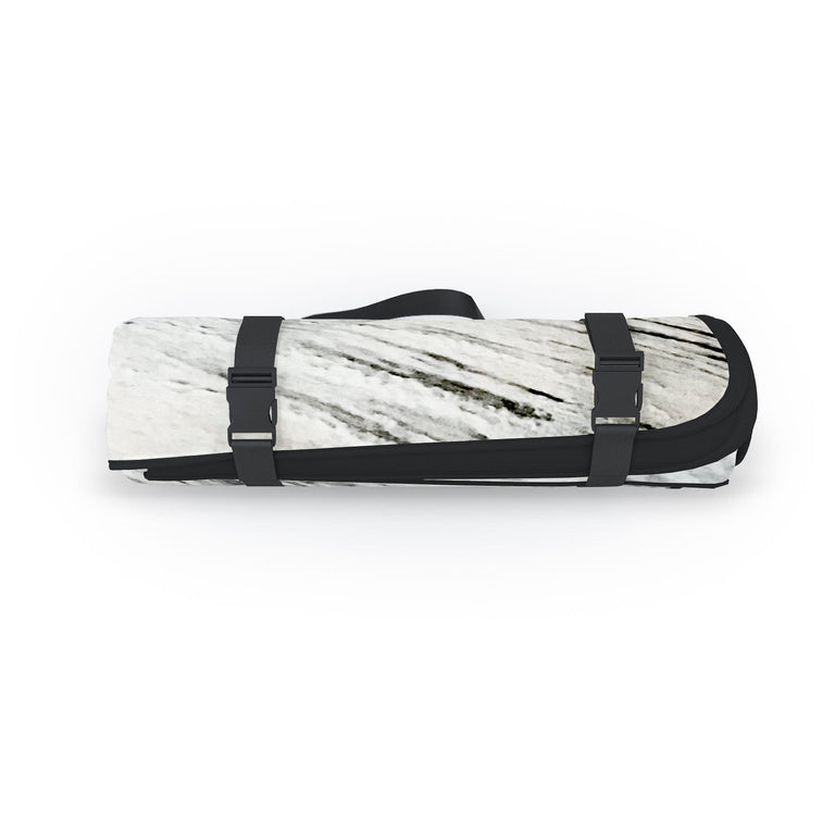 Armor 8 a minimal abstract pie Picnic Blanket