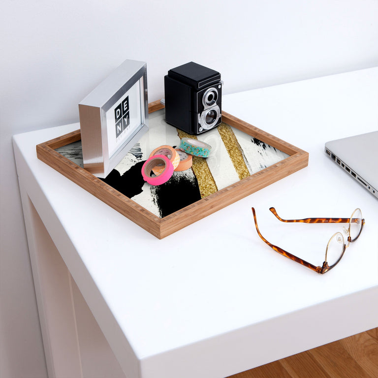 ARMOR 8 A MINIMAL ABSTRACT PIE SQUARE TRAY