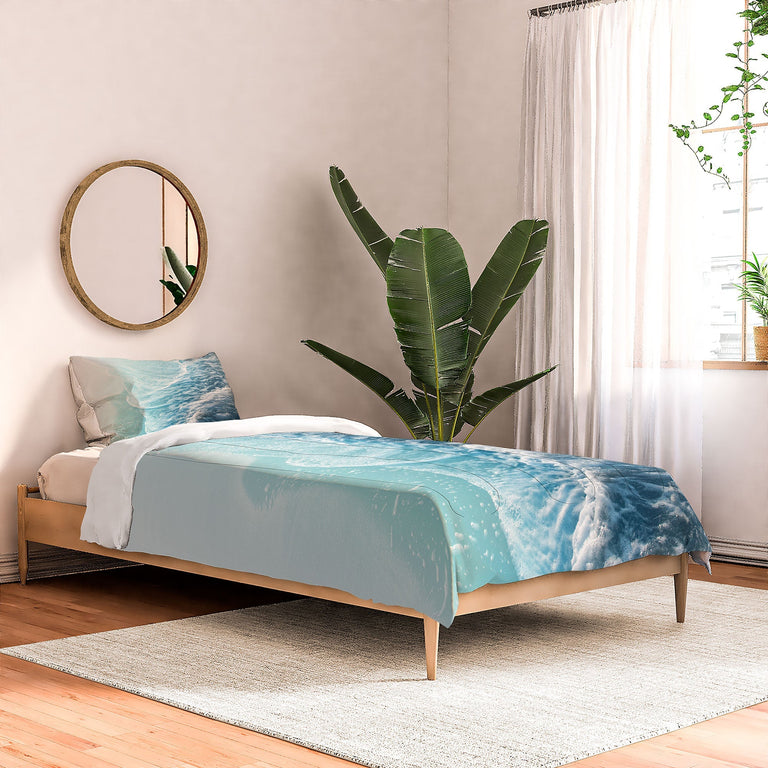 SOFT TURQUOISE OCEAN DREAM WAVES DUVET / COMFORTER