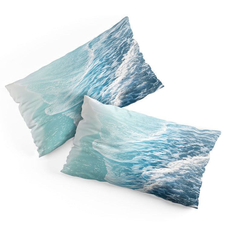 SOFT TURQUOISE OCEAN DREAM WAVES PILLOW SHAMS