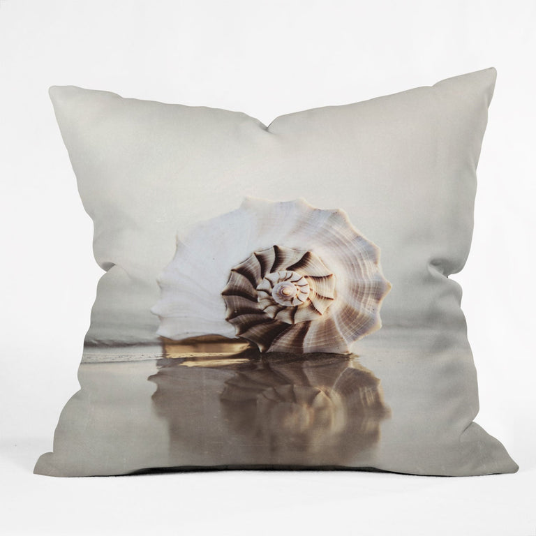 SEASHELL THROW PILLOW