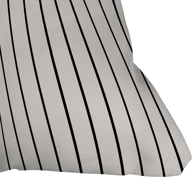 MINIMAL LINE CURVATURE BLACK AND WHITE THROW PILLOW