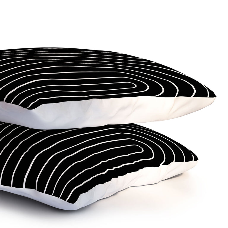 MINIMAL LINE CURVATURE BLACK PILLOW SHAMS
