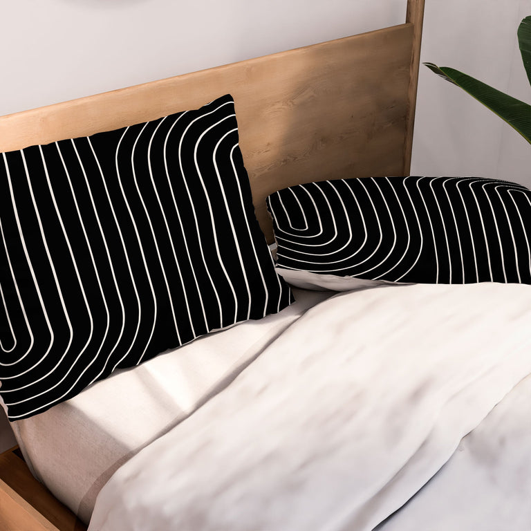 MINIMAL LINE CURVATURE BLACK PILLOW SHAMS