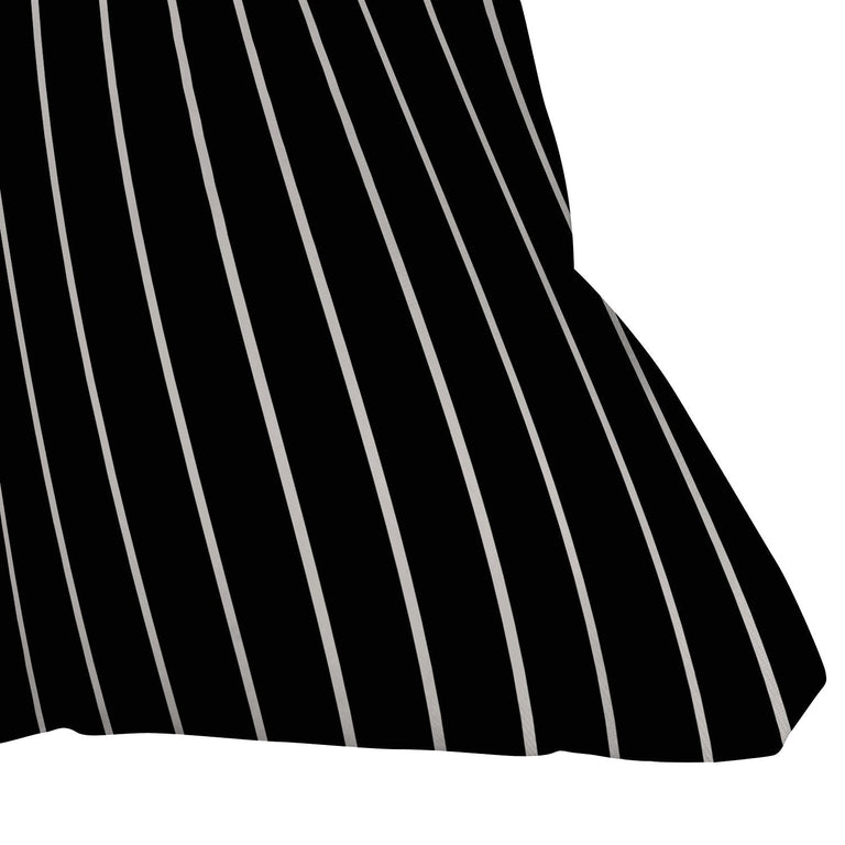 MINIMAL LINE CURVATURE BLACK THROW PILLOW