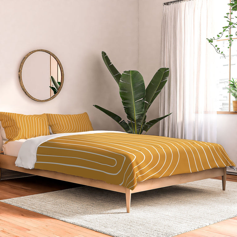 MINIMAL LINE CURVATURE GOLD DUVET / COMFORTER