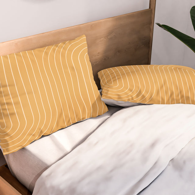 MINIMAL LINE CURVATURE ORANGE PILLOW SHAMS