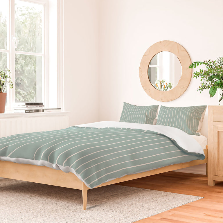 MINIMAL LINE CURVATURE SAGE DUVET / COMFORTER