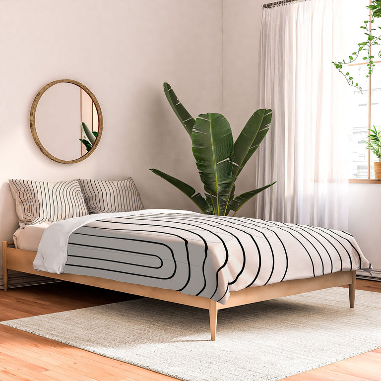 MINIMAL LINE CURVATURE WHITE DUVET / COMFORTER