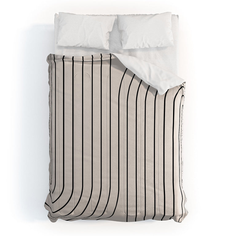 MINIMAL LINE CURVATURE WHITE DUVET / COMFORTER