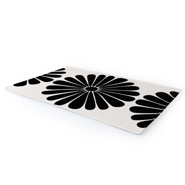 Retro Daisy I Area Rug