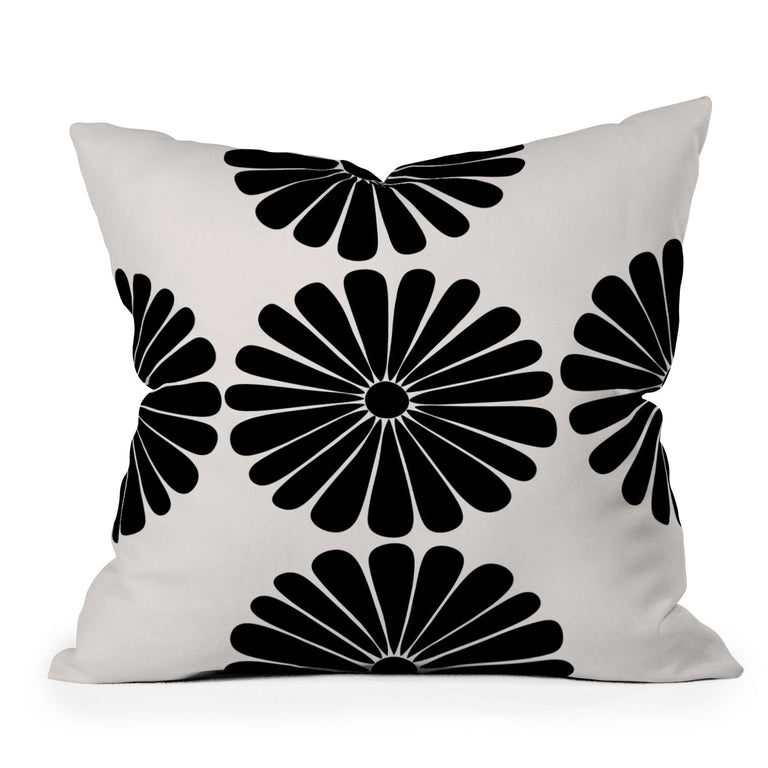 RETRO DAISY I  OUTDOOR THROW PILLOW 16" x 16"