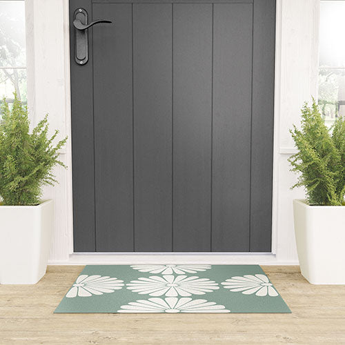 Retro Daisy XX Welcome Mat