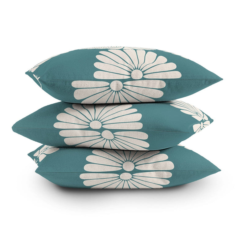 RETRO DAISY XXIII  OUTDOOR THROW PILLOW 20" x 20"