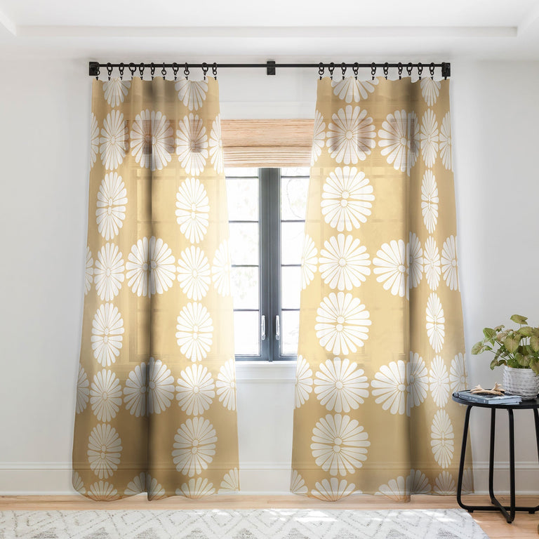 RETRO DAISY XXIV SHEER WINDOW CURTAIN