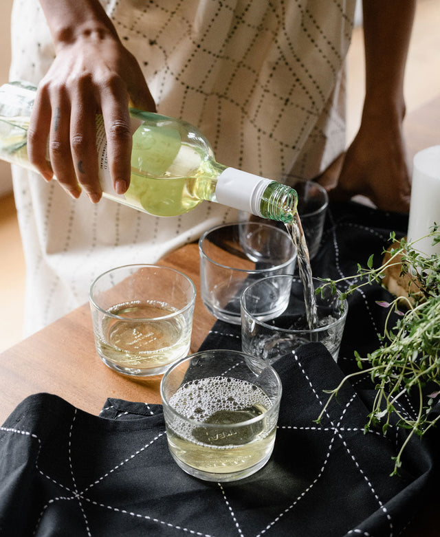 CHARCOAL GRAPH NAPKINS & PLACEMATS (INDIA) | ENTERTAINING