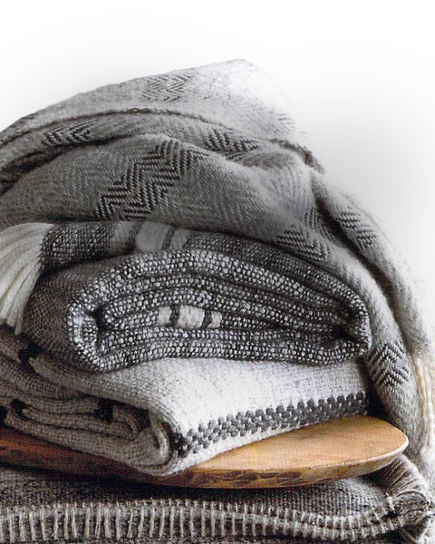 Best Throw Blankets for Your Living Room