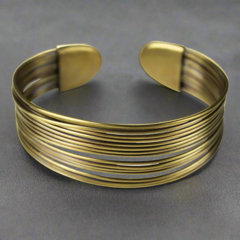 NARA WIRE CUFF | JEWELRY