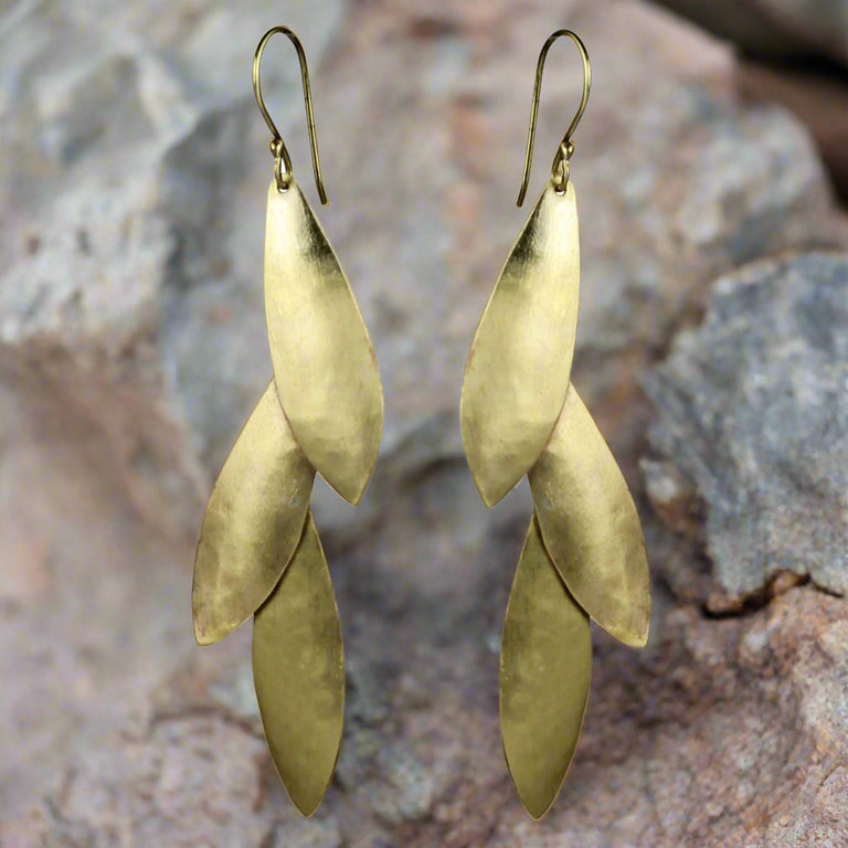 THREE PETALS EARRING | JEWELRY