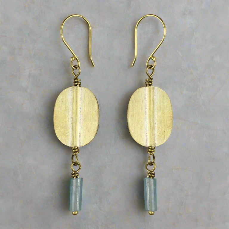 BRASS OVAL & TEAL GLASS BEAD EARRING | JEWELRY