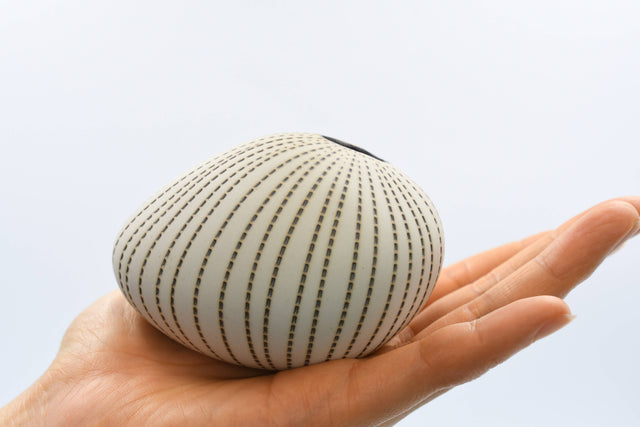 PORCELAIN PEBBLE BUD VASE  •  L