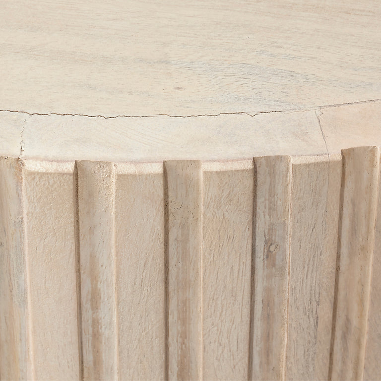 NOTCH ROUND SIDE TABLE