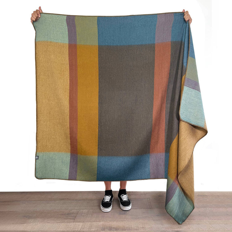 ALPACA THROW BLANKET • PRISM | THROWS