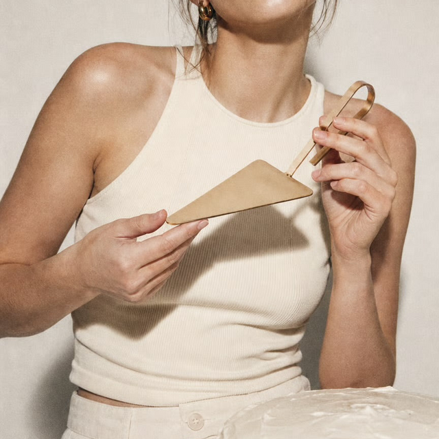 Loop Cake Server