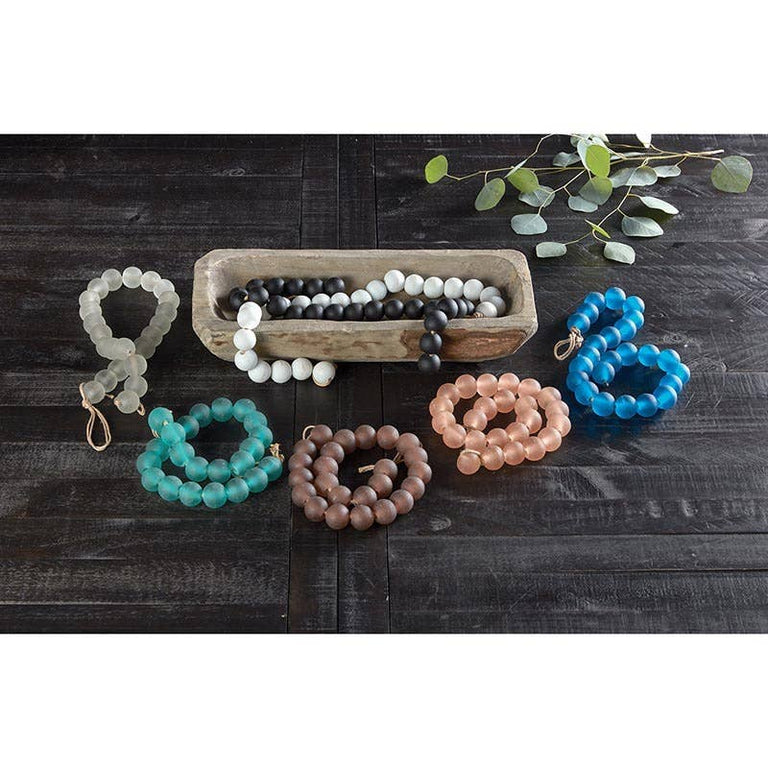 WHITE GLASS DECOR BEADS